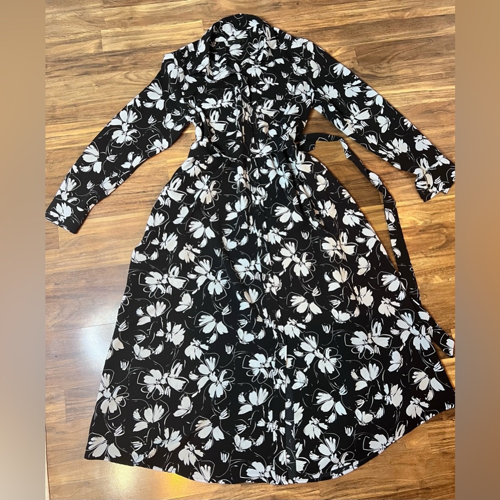 Alfani Long Sleeve Floral Dress in Black and White